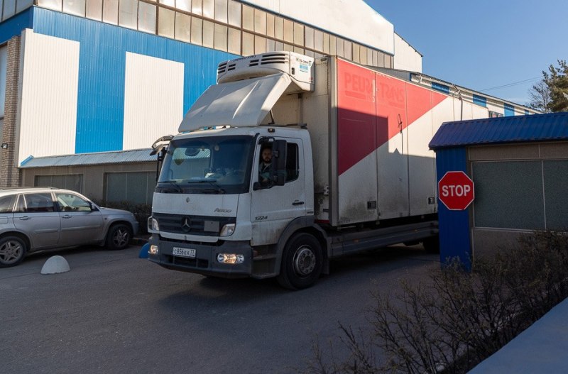 Жители пожаловались губернатору Псковской области на работу завода холодильного оборудования