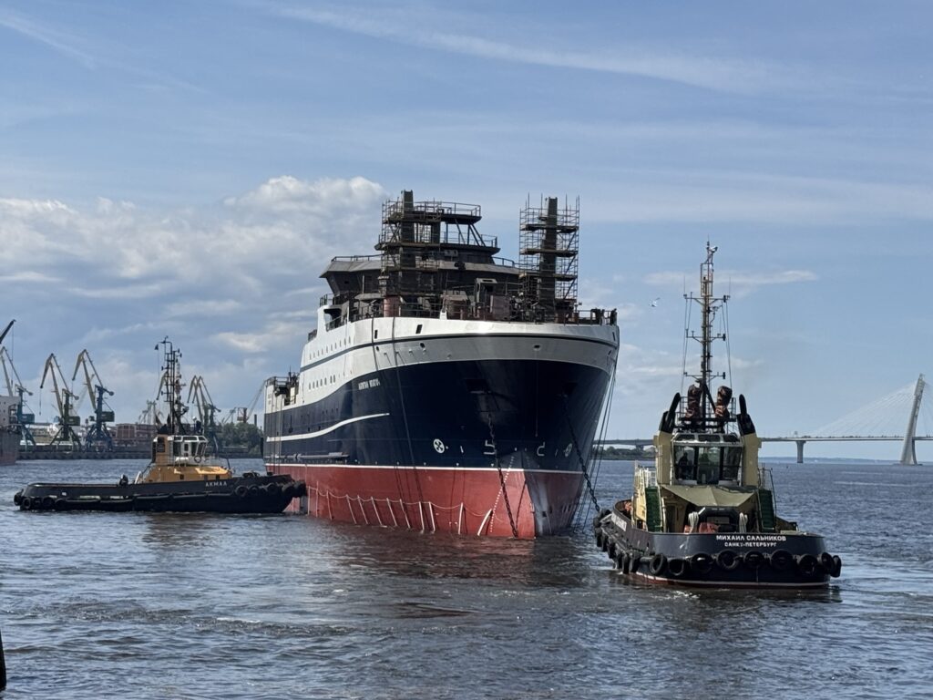 ОСК спустила на воду морозильный траулер Капитан Ипатов